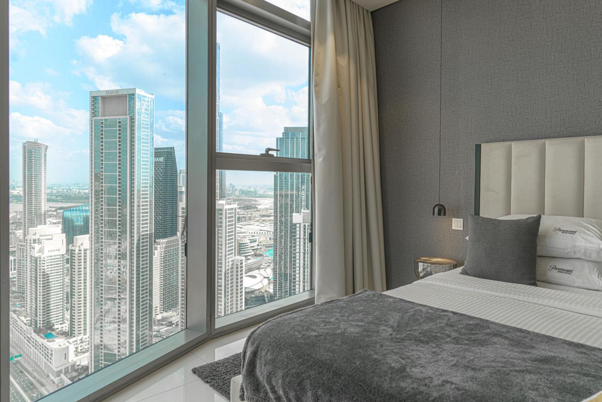 Paramount Tower Hotel And Residences With Infinity Sky Pool Dubai Exterior photo